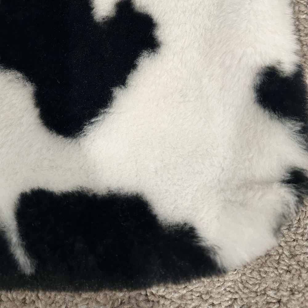 shein fluffy cow pattern shoulder bag - Picture 3 of 5